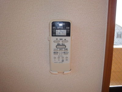 【設備】 | サンフラッシュ | エアコンリモコン