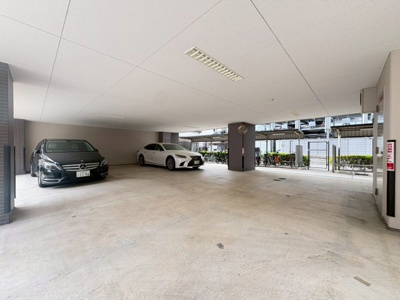 【駐車場】 | ラフィネ豊中南