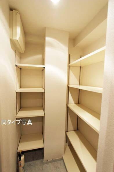 コンフォリア碑文谷の収納