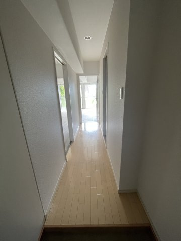 クイーンズハイツ名倉の玄関