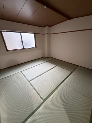 ホワイトハイツの和室