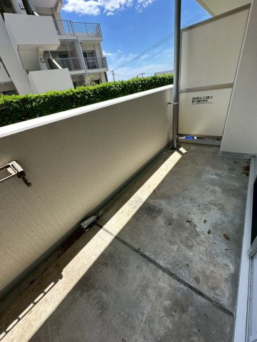 グリーンヒルズ御影12号棟のバルコニー