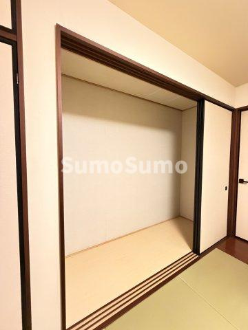 世田谷区上馬４丁目戸建ての洋室|落ち着いた色調の洋室です