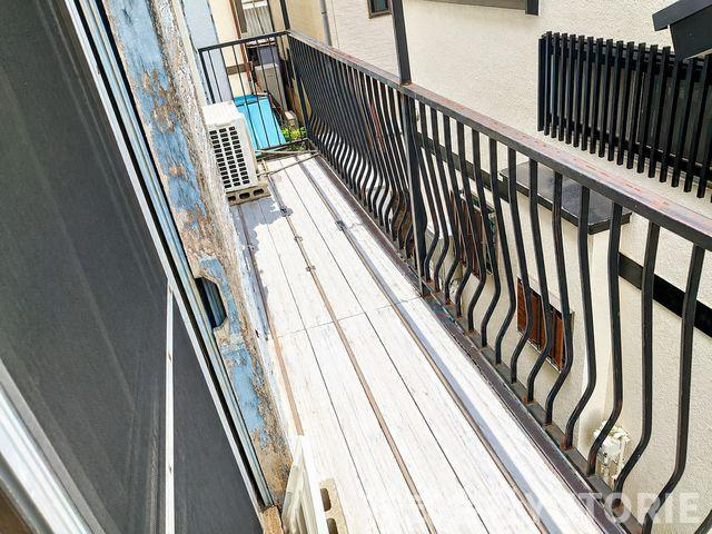 東京都立川市一番町 角区画 中古一戸建てのバルコニー