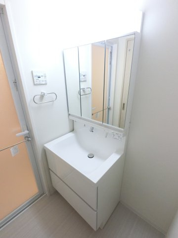 KDXレジデンス千葉中央Eastの独立洗面台