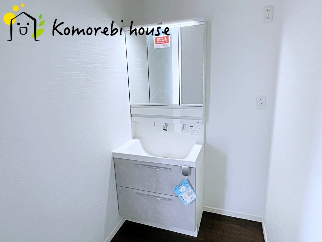 北足立郡伊奈町小室　中古戸建の独立洗面台|26.5.7　撮影済み