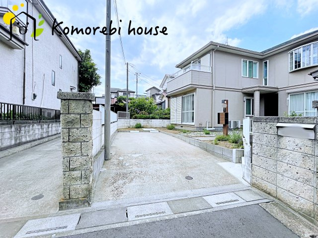 北足立郡伊奈町小室　中古戸建の駐車場|26.5.7　撮影済み