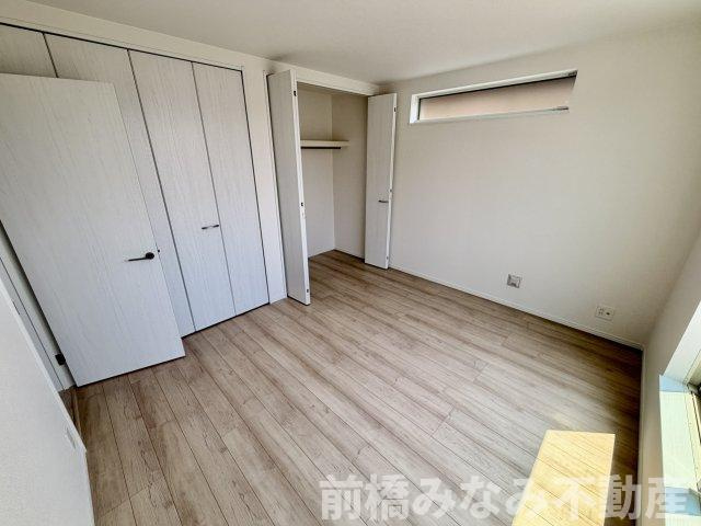 【新築】高崎市並榎町　限定１棟　ハートフルタウン　新築建売の洋室|明るい洋室です