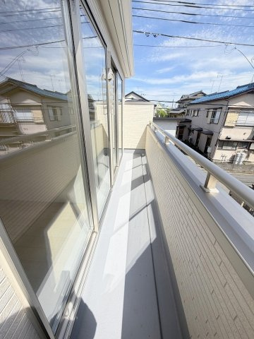三郷市早稲田5丁目　新築戸建　全2棟　1号棟のバルコニー|南向きの明るいバルコニー