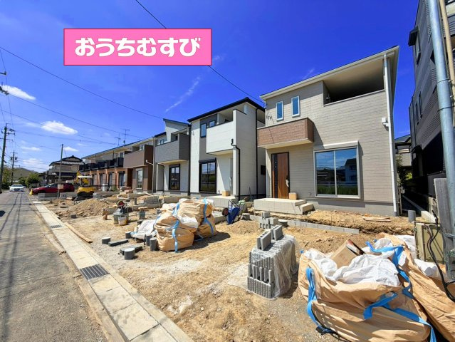 春日井市柏井町7丁目(全4棟)の前面道路含む現地写真