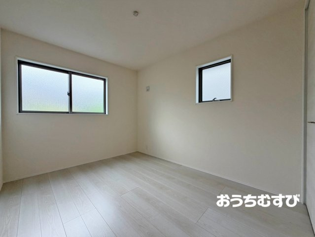 春日井市柏井町7丁目(全4棟)の洋室