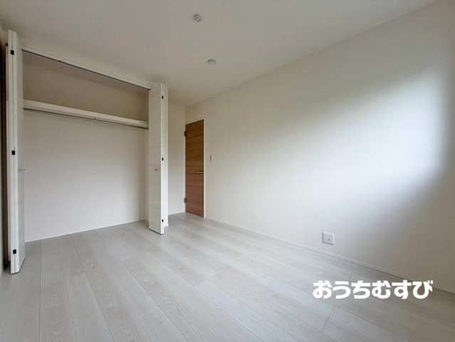 春日井市柏井町7丁目(全4棟)の洋室