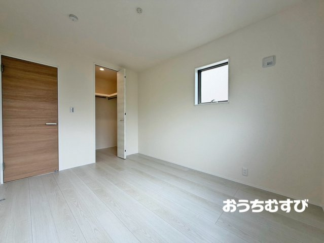 春日井市柏井町7丁目(全4棟)の洋室