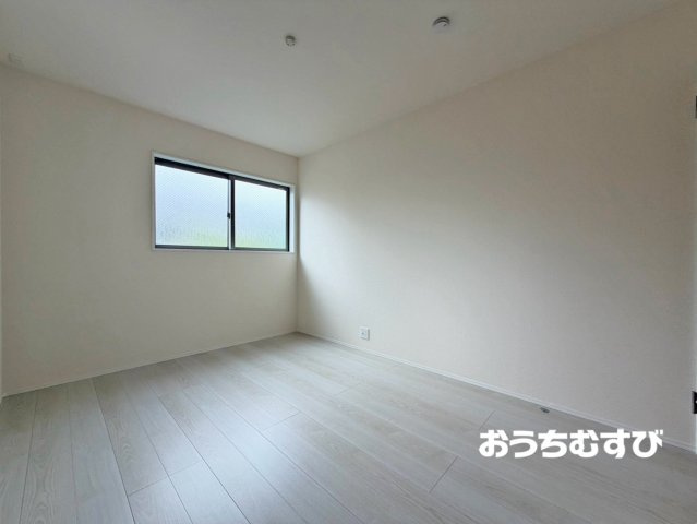 春日井市柏井町7丁目(全4棟)の洋室