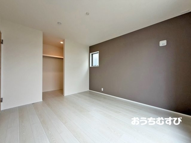 春日井市柏井町7丁目(全4棟)の洋室