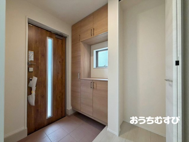 春日井市柏井町7丁目(全4棟)の玄関