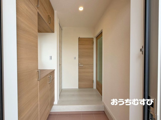 春日井市柏井町7丁目(全4棟)の玄関