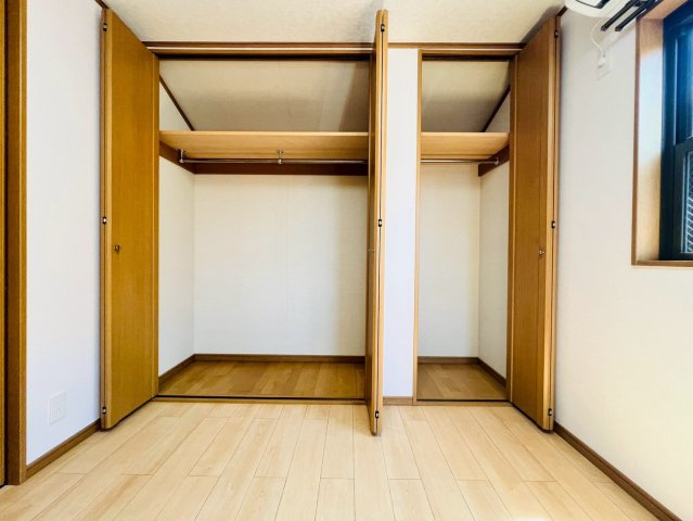 【収納】 | 練馬区下石神井２丁目　中古戸建て | 生活用品をすっきり整理できる便利な収納スペースです