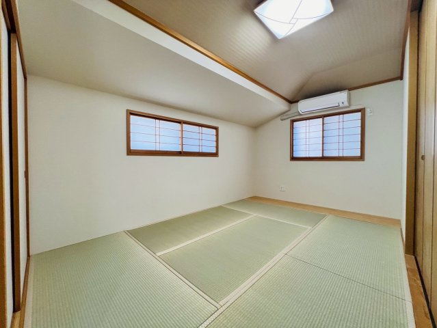 【和室】 | 練馬区下石神井２丁目　中古戸建て | 落ち着いた雰囲気でくつろげる、心安らぐ和室空間です
