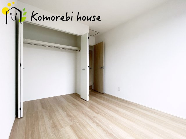 蓮田市江ヶ崎　新築一戸建て　グラファーレ 01の洋室|26.9.11
