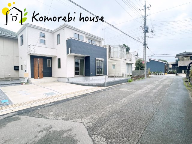 蓮田市江ヶ崎　新築一戸建て　グラファーレ 01の前面道路含む現地写真|26.9.11