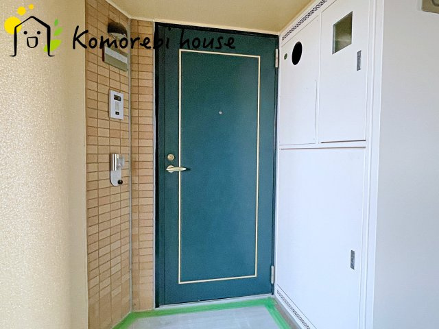 エステ・スクエア大宮東の玄関|きれいな玄関です