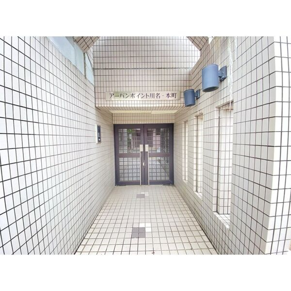 アーバンポイント川名本町　SOHO/事務所利用可　民泊不可　名古屋市賃貸　仲介手数料無料のエントランス