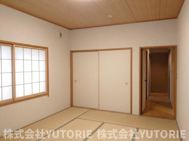 厚木市船子　角区画並列2台Ｐ4LDKの和室|居住中家具消去しています