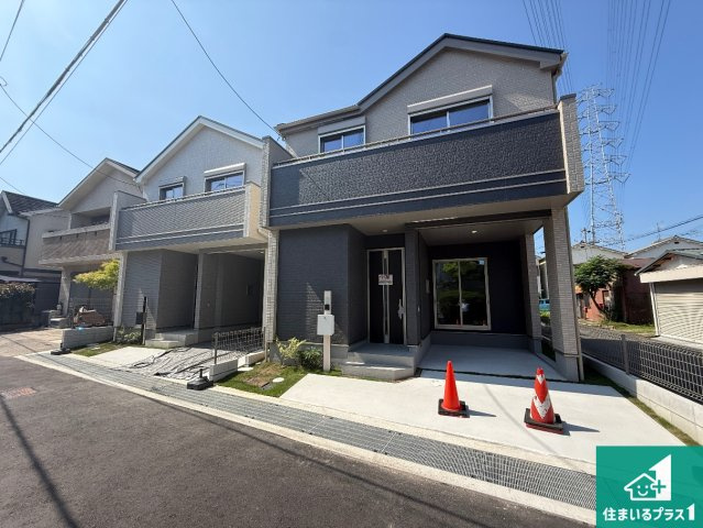 八尾市福万寺町南　新築一戸建ての外観|安心の10年保証！外観を美しく保ち、雨水で汚れを落とします！気になることがありましたら、お気軽にお問い合わせください！