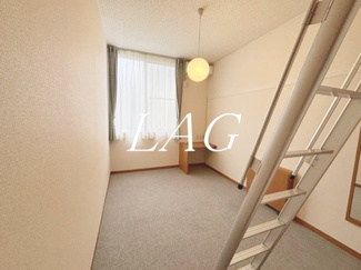 【居間・リビング】 | Palace上峰 | 洋室のお部屋です。