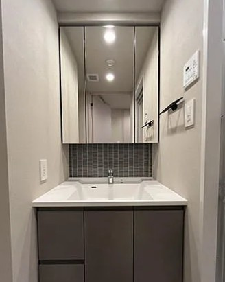 シーズンフラッツ新大塚 の独立洗面台