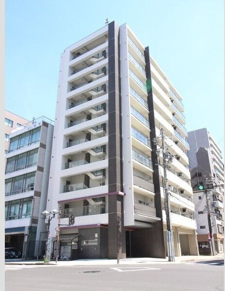 フォレシティ栄の外観
