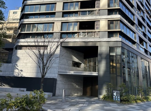 Brillia一番町のエントランス