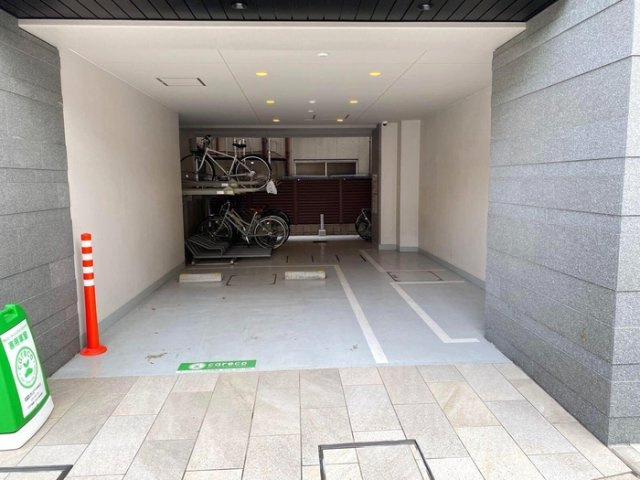 Aoiレジデンス早稲田の駐車場