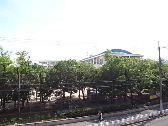 尼崎市猪名寺２丁目の賃貸マンションの展望