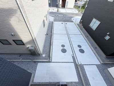 【玄関】 | うるま市前原（全10棟） | ※同仕様写真です