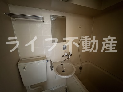 CORNICHE長瀬の洗面所|スペースが確保できる洗面所です