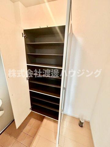 Yシャトレーヌの収納|玄関収納
