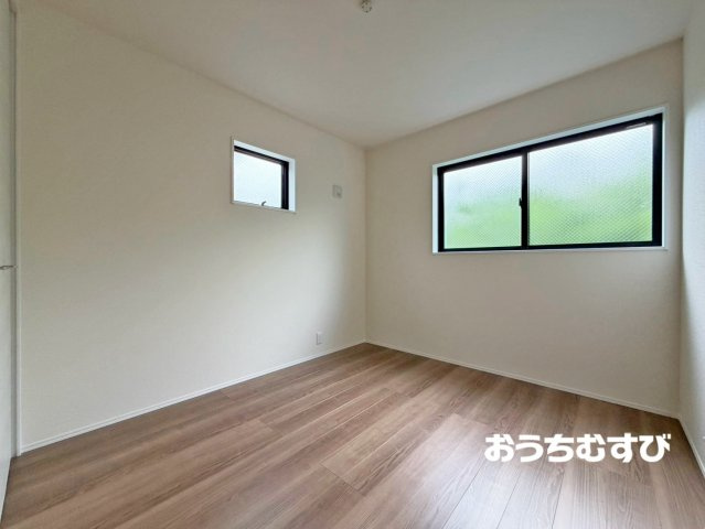 春日井市柏井町7丁目(全4棟)の洋室