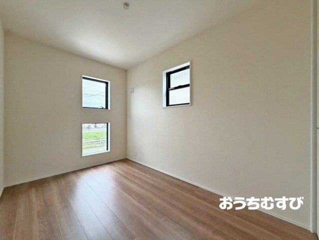 春日井市柏井町7丁目(全4棟)の洋室