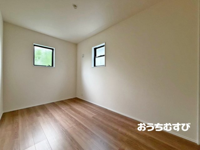 春日井市柏井町7丁目(全4棟)の洋室