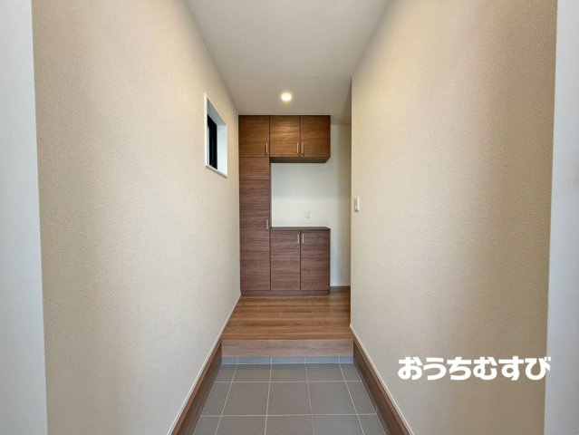 春日井市柏井町7丁目(全4棟)の玄関