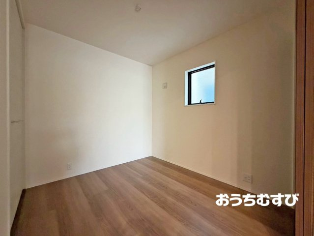 春日井市柏井町7丁目(全4棟)の洋室