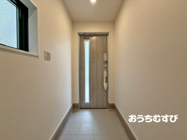 春日井市柏井町7丁目(全4棟)の玄関