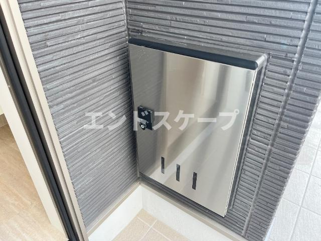仮）高崎市上小鳥町Ｎ様アパート新築工事の設備|宅配ボックス（イメージ）
高崎、前橋のお部屋探しはエンドスケープまで！お客様の理想お聞かせ下さい♪