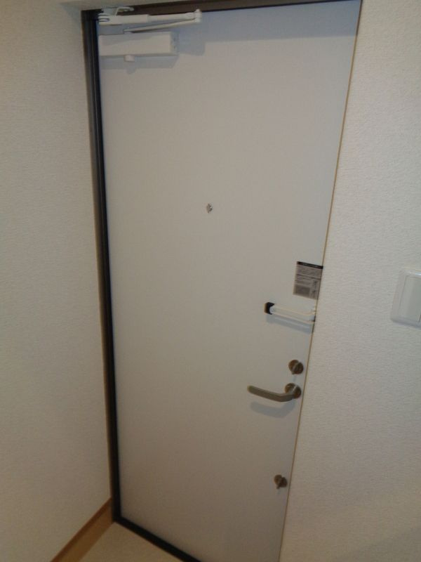 グランデ的場の玄関