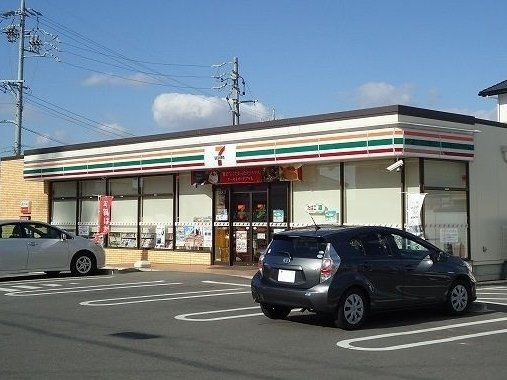 ウィステリア　Ｃ　　刈谷市近郊の賃貸はクラスホーム刈谷店の周辺|セブン-イレブン 西尾桜町店まで700m