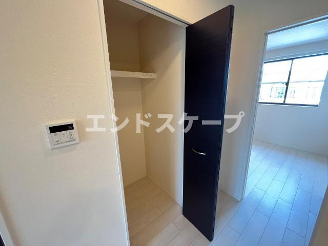 仮）高崎市上小鳥町Ｎ様アパート新築工事の収納|クローゼット（イメージ）
高崎、前橋のお部屋探しはエンドスケープまで！お客様の理想お聞かせ下さい♪