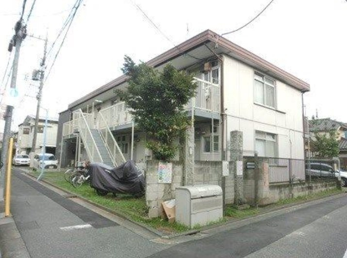パインオークのエントランス