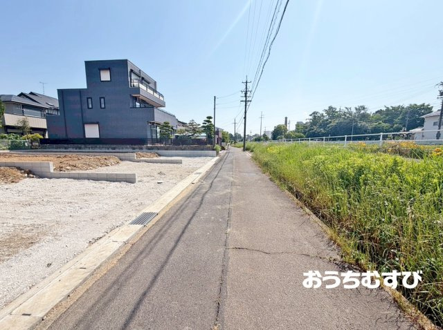 春日井市柏井町7丁目(全4棟)の前面道路含む現地写真